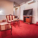 Hotel Capital With Private Wellness