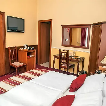 Capital With Private Wellness Hotel