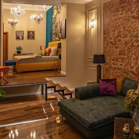 Hotel Capital With Private Wellness