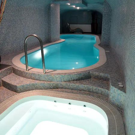 Capital With Private Wellness Hotel 4*