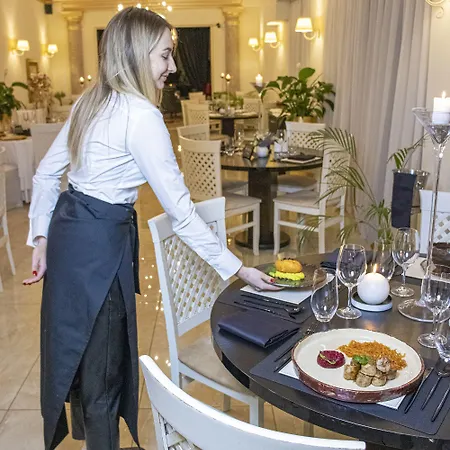 Capital With Private Wellness Ξενοδοχείο Νίτρα