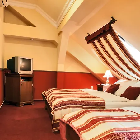 Hotel Capital With Private Wellness