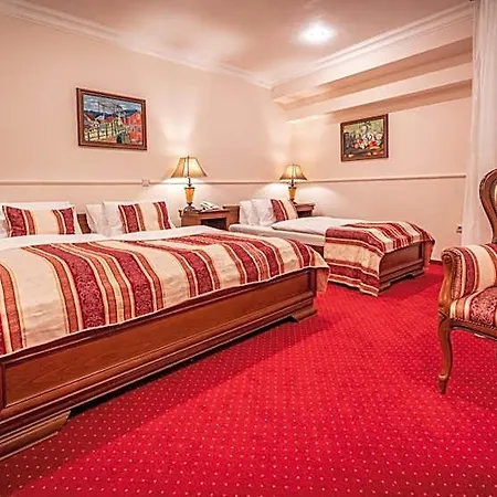 Capital With Private Wellness Szálloda 4*