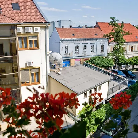 Hotel Capital With Private Wellness 4*