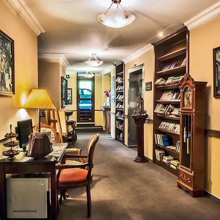 Capital With Private Wellness Hotel