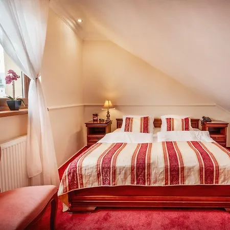 Capital With Private Wellness Hotel
