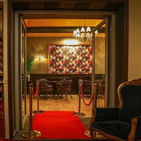 Capital With Private Wellness Hotel